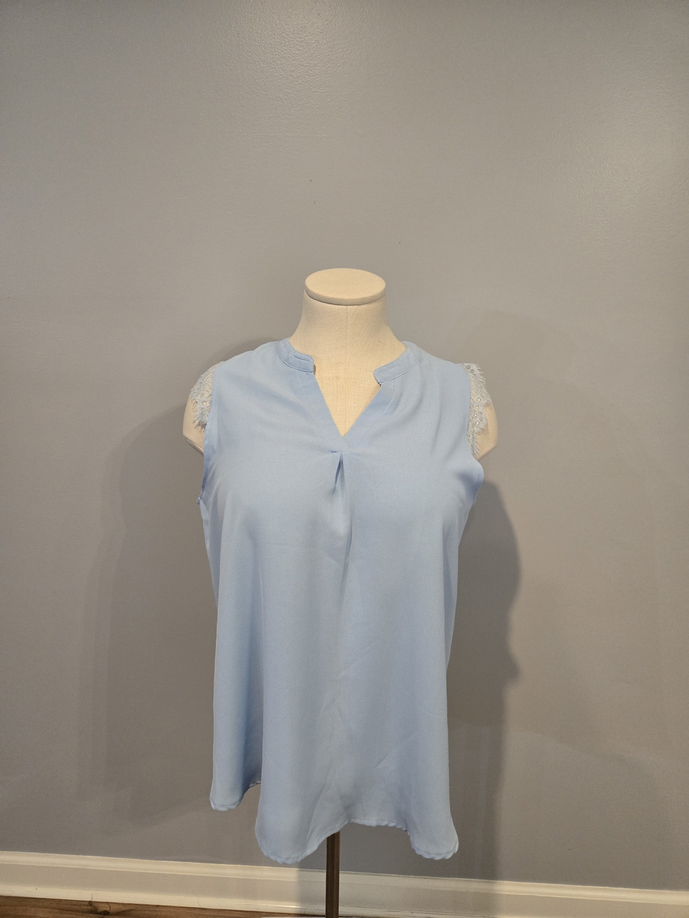 Light Blue Sleeveless V-Neck Lace-Trim Women's Top